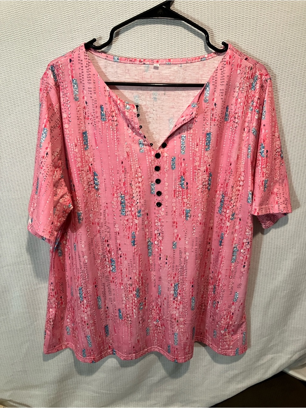 Pink Patterned Button-Front Short Sleeve Top - 2XL - Picture 9 of 9